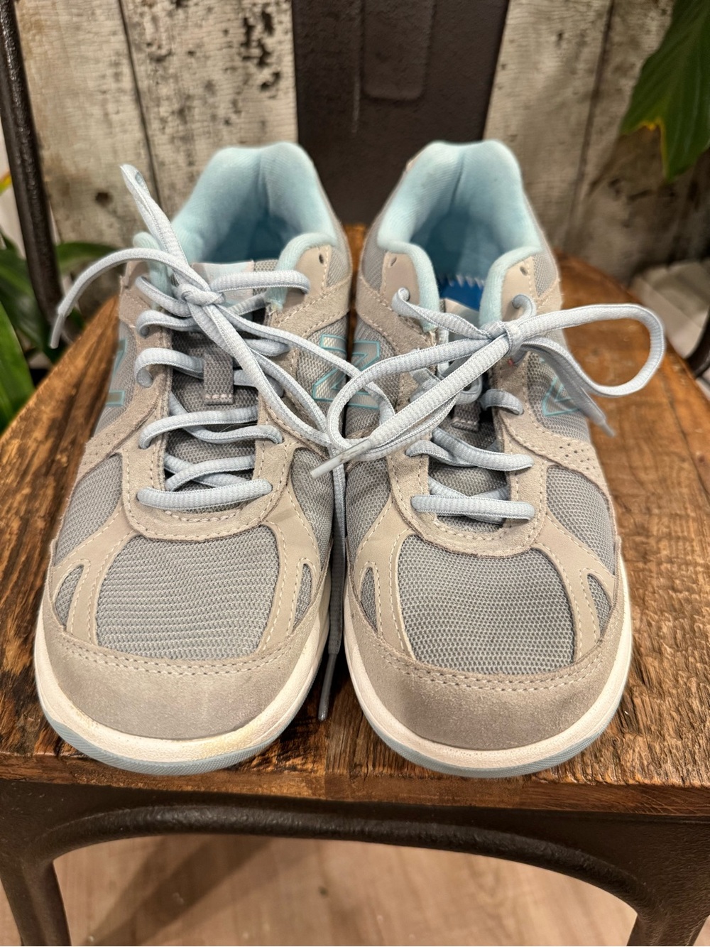 New Balance 877 WW877SB Women’s Size 7 Gray Blue Walking Shoes Sneakers